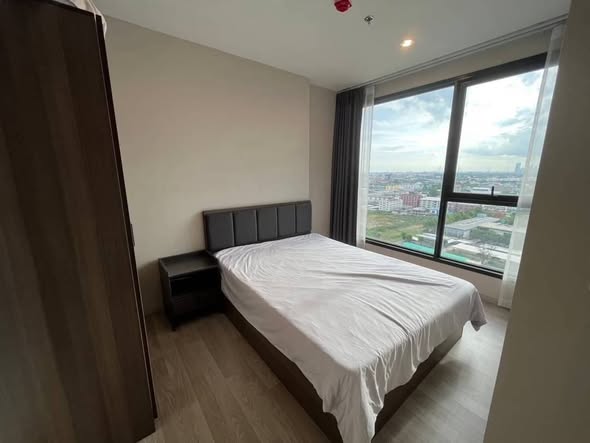 bedroom of Ideo Mobi Sukhumvit Eastpoint