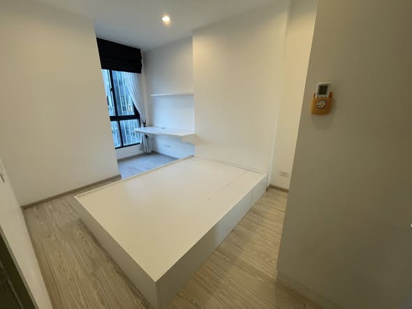 bedroom of Ideo Mobi Wongsawang Interchange