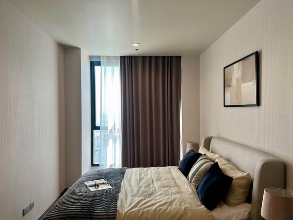 bedroom and living room of Ideo Q Sukhumvit 36