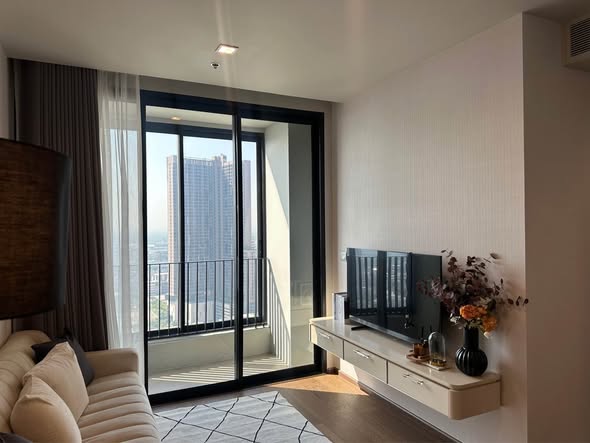 living room and bedroom of Ideo Q Sukhumvit 36