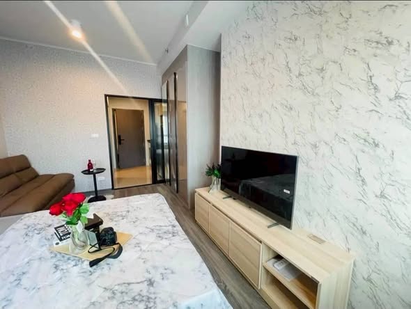 living room of Ideo Ramkamhaeng Lamsali Station