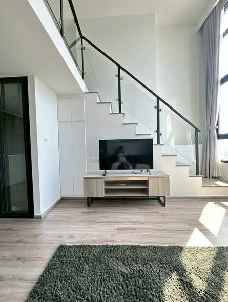 living room and room interior of Knightsbridge Kaset Society