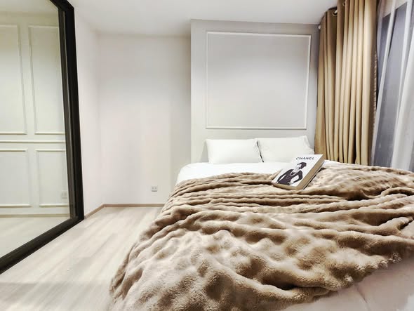 bedroom of Life One Wireless