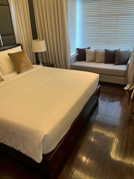 bedroom of Life One Wireless