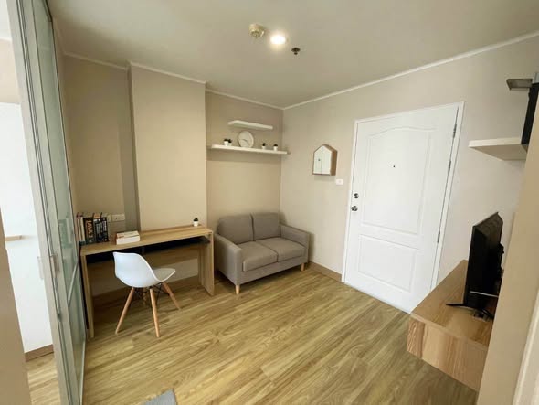 bedroom and room interior of Lumpini Condotown Ramintra – Navamin