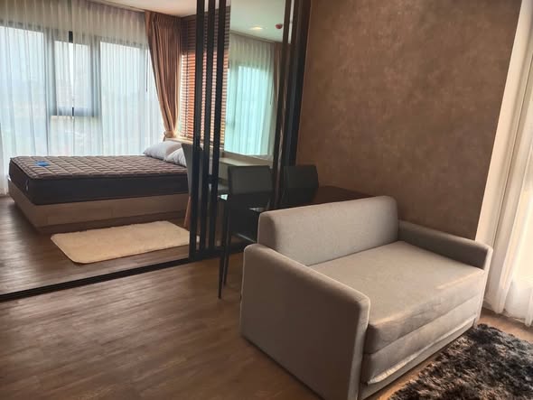 bedroom and living room of Modiz Sukhumvit 50 โมดิซ สุขุมวิท 50