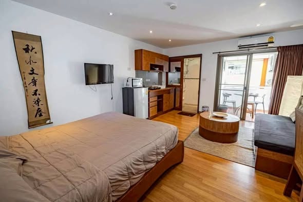 bedroom of Night Bazaar Condotel