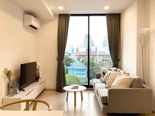 bedroom and living room of Noble Ambience Sukhumvit 42