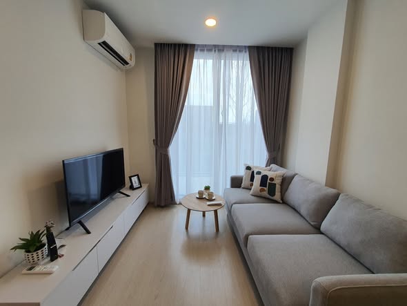 bedroom and living room of Noble Ambience Sukhumvit 42
