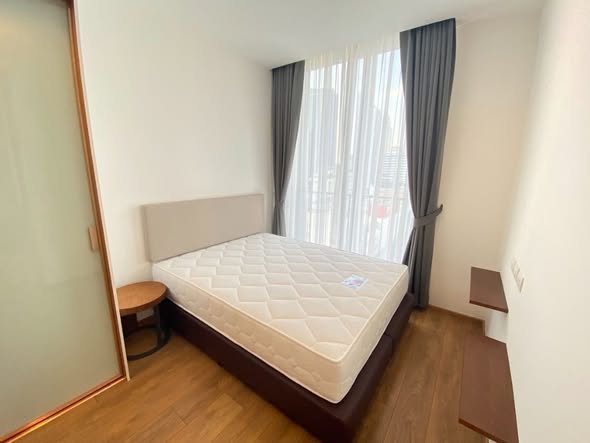 bedroom of Noble BE33