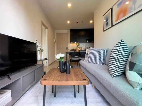 living room of Nue District R9