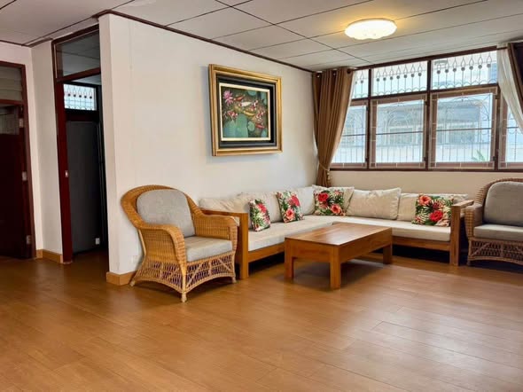 Oakhouse Sukhumvit 101/1