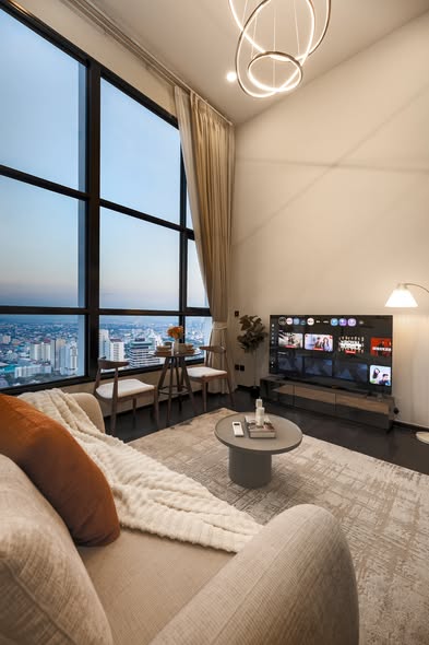 living room and bedroom of Park​ Origin​ Thonglor