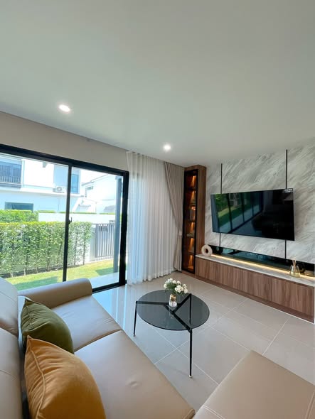 living room of Pimnara Srinakarin-Bangna