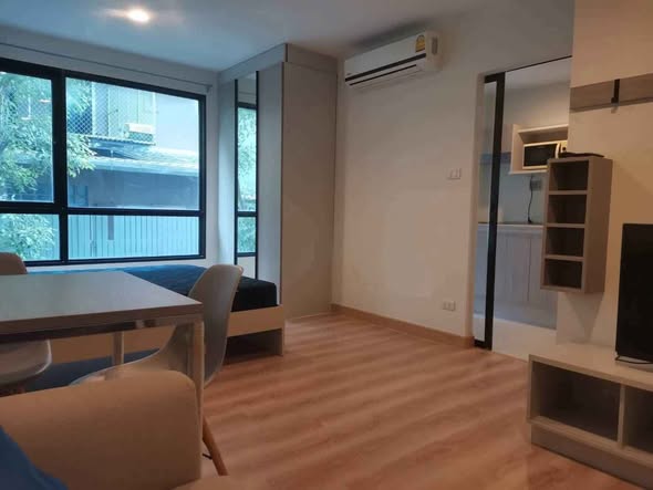 bedroom and room interior of Premio Fresco