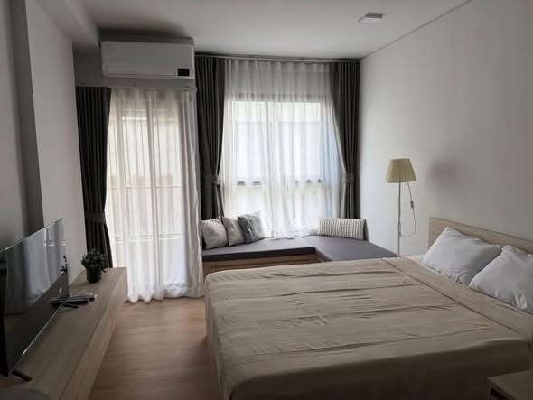 bedroom of QUINTARA MHy’ZEN PHROM PHONG (ควินทารา มาย’เซน พร้อมพงษ์)