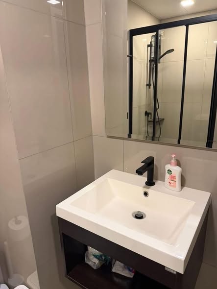 QUINTARA MHy’ZEN PHROM PHONG (ควินทารา มาย’เซน พร้อมพงษ์)