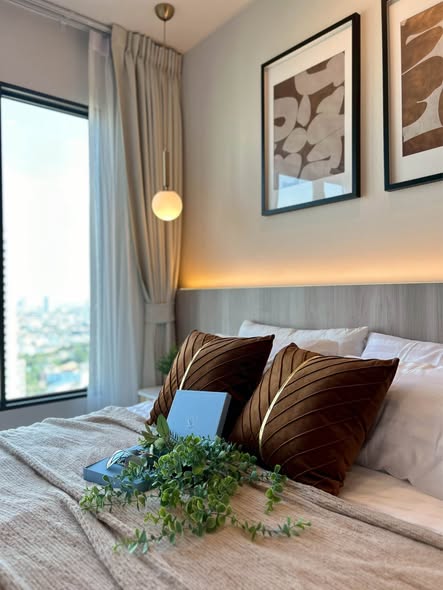 bedroom of Regent Home Wutthakat