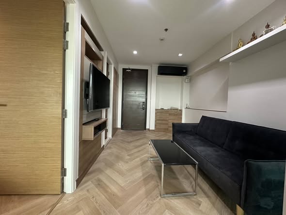 room interior of RHYTHM Phahon-Ari