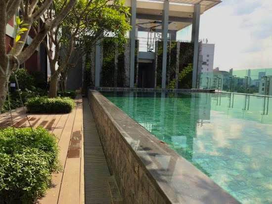 pool of RHYTHM Ratchada