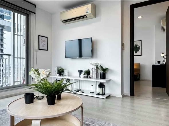 living room of Rhythm Sathon-Naradhiwas