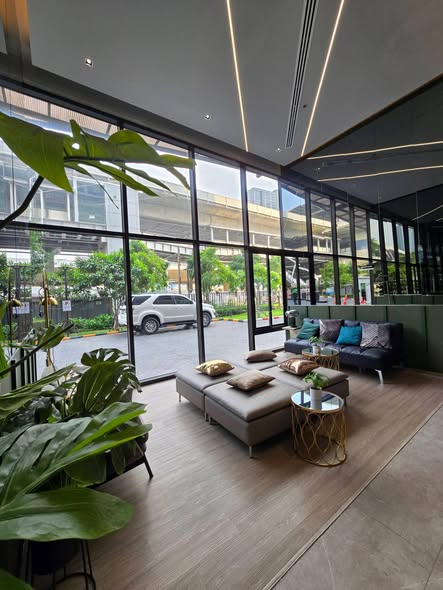 living room of Rich Point @BTS Wutthakat