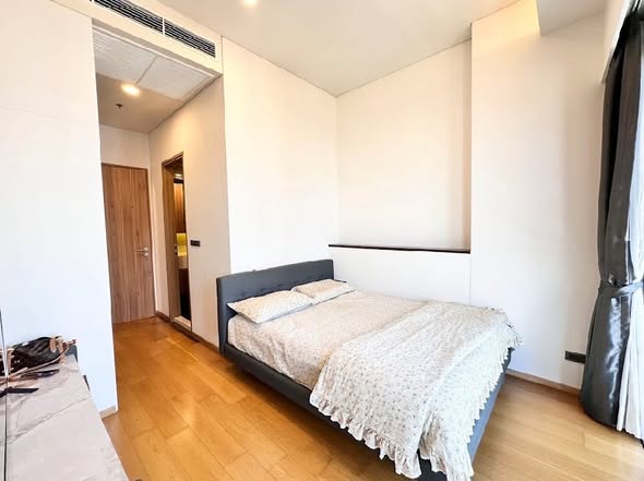 bedroom and room interior of Siamese Exclusive 31