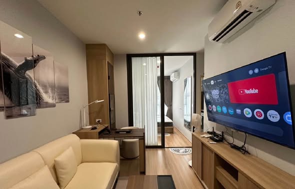 living room and bedroom of Skyrise Avenue Sukhumvit 64