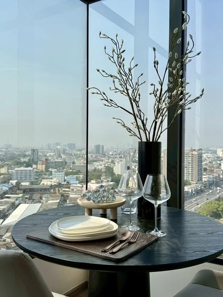 room interior of So Origin Kaset Interchange