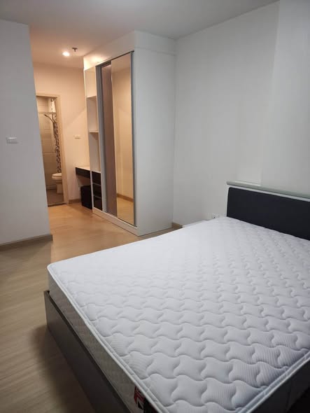 bedroom of Supalai Loft Talat Phlu Station