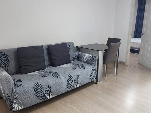 living room of Supalai Loft Talat Phlu Station