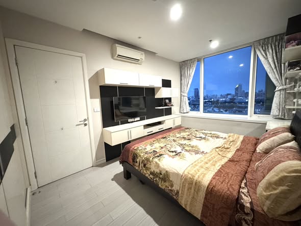 bedroom of TC-Green Condominium