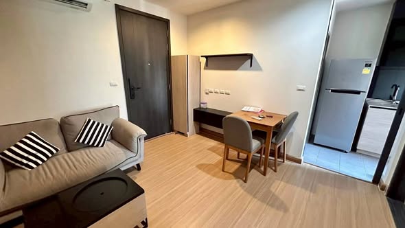 bedroom of THE BASE Garden Rama 9