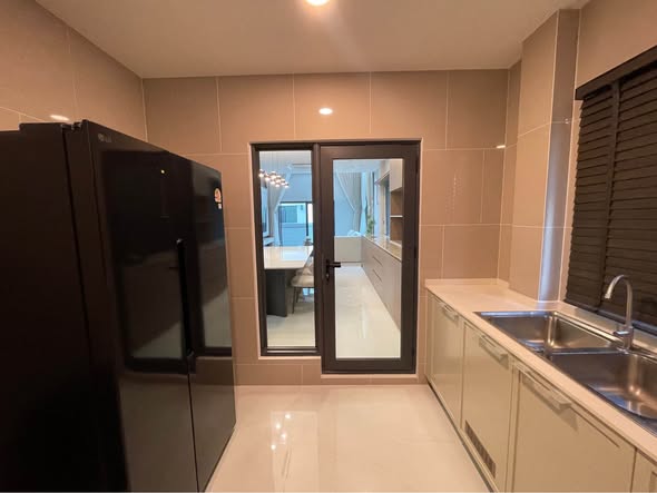 room interior and bathroom of The City Bangna