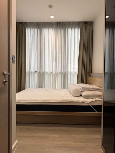 bedroom and room interior of THE LINE Asoke-Ratchada