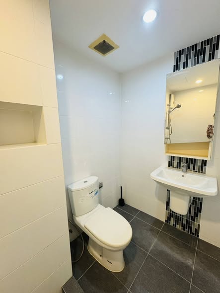 bathroom of The Niche Mono Bangna A & B Building Phase 1 :เดอะ นิช โมโน บางนา อาคาร A และ B เฟส1