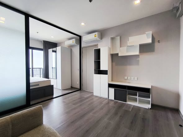 room interior of The Politan Rive