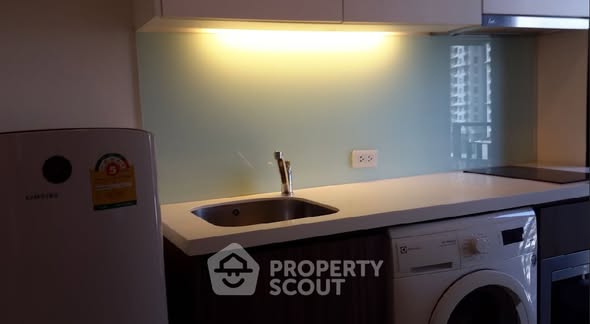 Urbano Absolute Sathon-Taksin