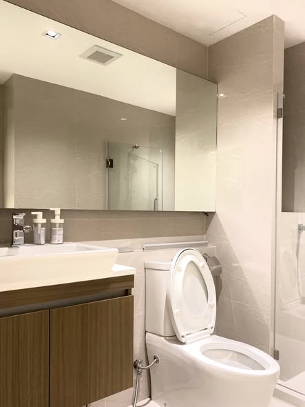 bathroom of VTARA36 Condominium