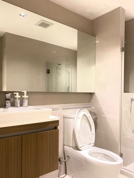 bathroom of VTARA36 Condominium