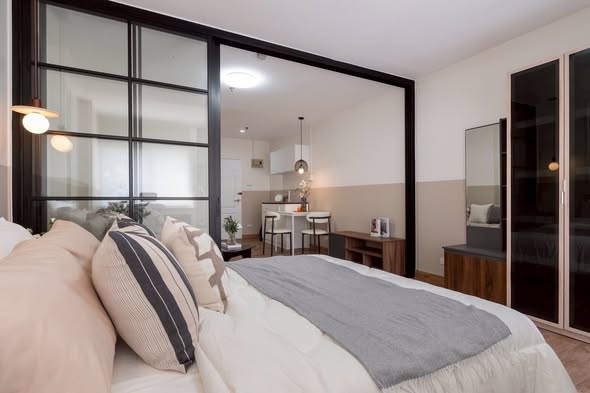 bedroom and room interior of ป.ธนาทาวเวอร์2