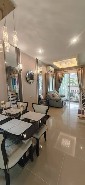 room interior of โกลเด้น ทาวน์ 3 ลาดพร้าว เกษตรนวมินทร์