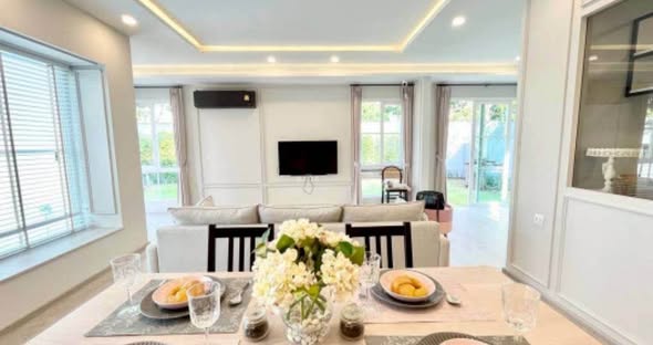 living room of Anya’s Place