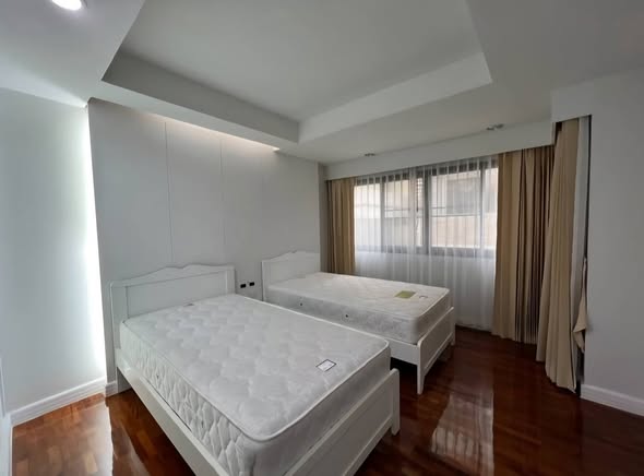 bedroom of Asoke Place