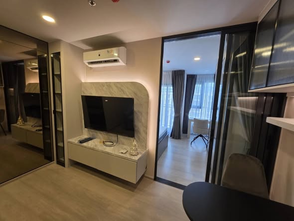 bedroom and room interior of Aspire Onnut Station