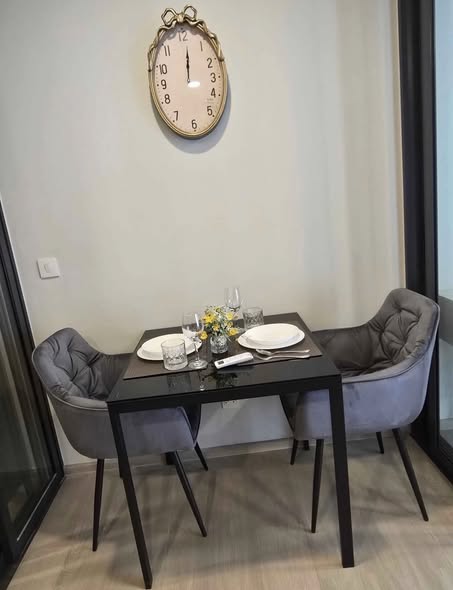 room interior of Aspire Onnut Station