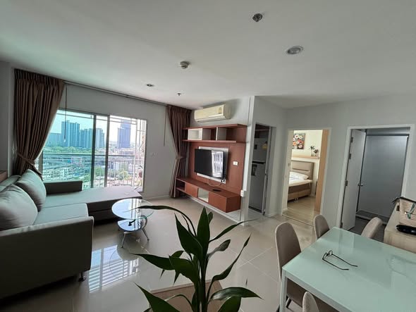 bedroom and living room of Aspire Sukhumvit 48