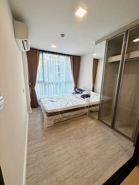 bedroom and room interior of Atmoz Tropicana Bangna