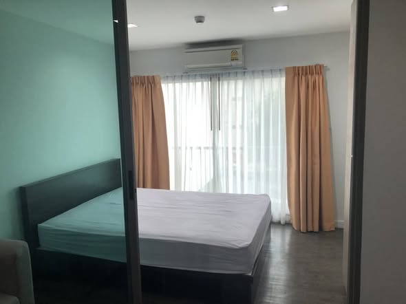 bedroom of b CAMPUS