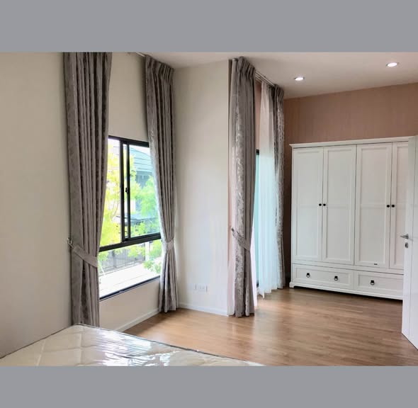 bedroom and room interior of Baan Klang Mueng THE EDITION Rama9 – Onnut